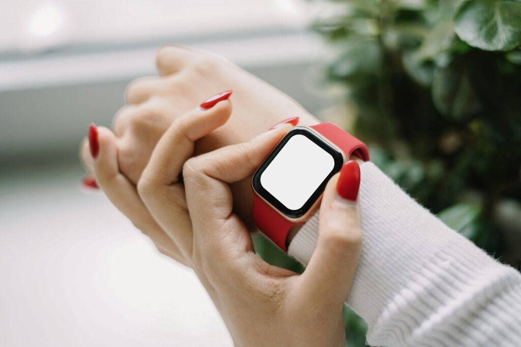 Why Everyone Should Own a Smartwatch in 2025 1 lala-azizli-hnmEV8RKfS4-unsplash