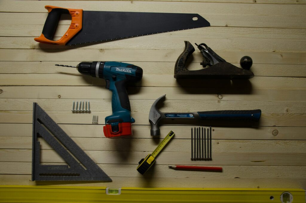 How to Know When It’s Time to Invest in Better Tools 1 eugen-str-CrhsIRY3JWY-unsplash