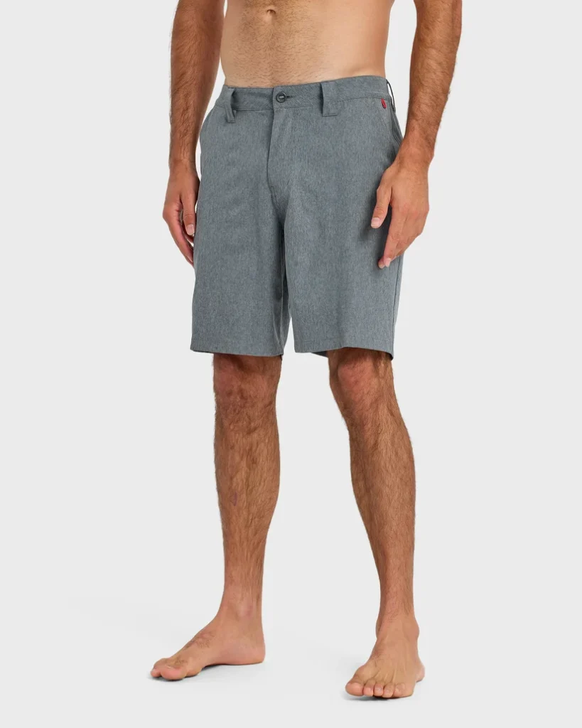 The Clothing Staples Every Guy Needs for Summer 7 QS000300 BLK OM S The Clothing Staples Every Guy Needs for Summer