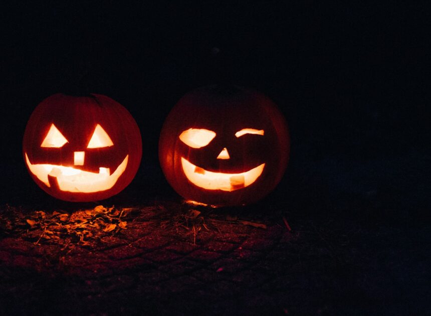 Halloween Decorating Ideas That Make Your Yard Stand Out