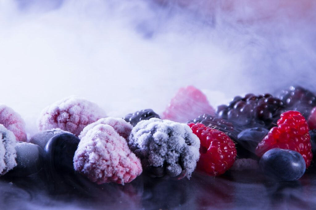 How to Properly Freeze Food Without Ruining the Taste or Texture 10 Frozen blueberries, raspberries, and blackberries